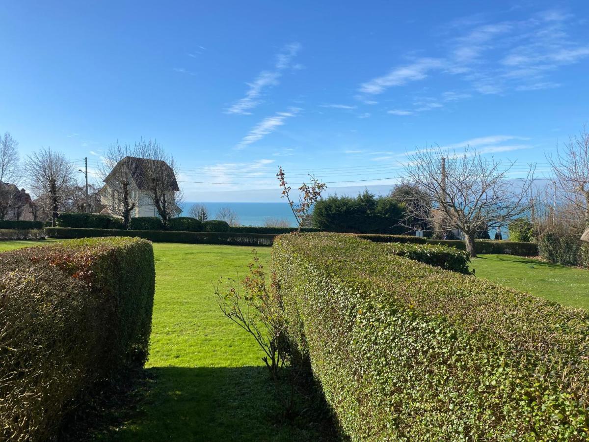 Studio Cosy Et Terrasse-jardin Superbe Vue Mer Apartment Trouville-sur-Mer